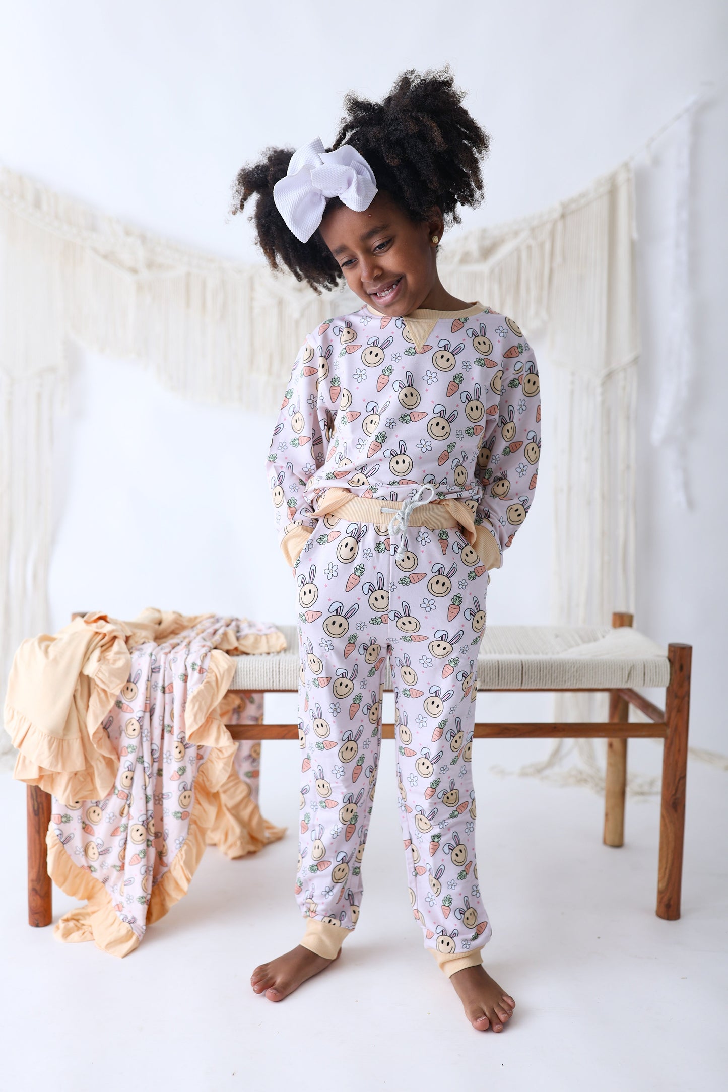 HOP TO IT DREAM PULLOVER