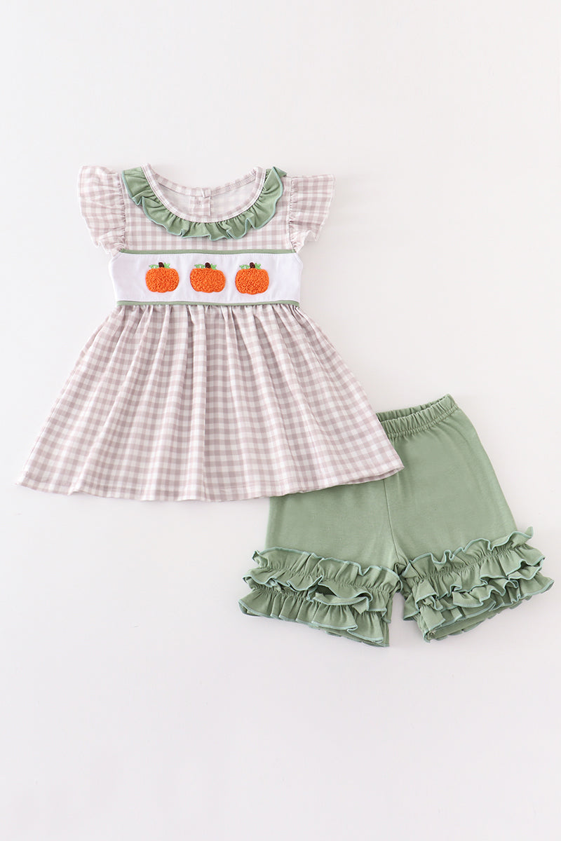 Green plaid french knot pumpkin set