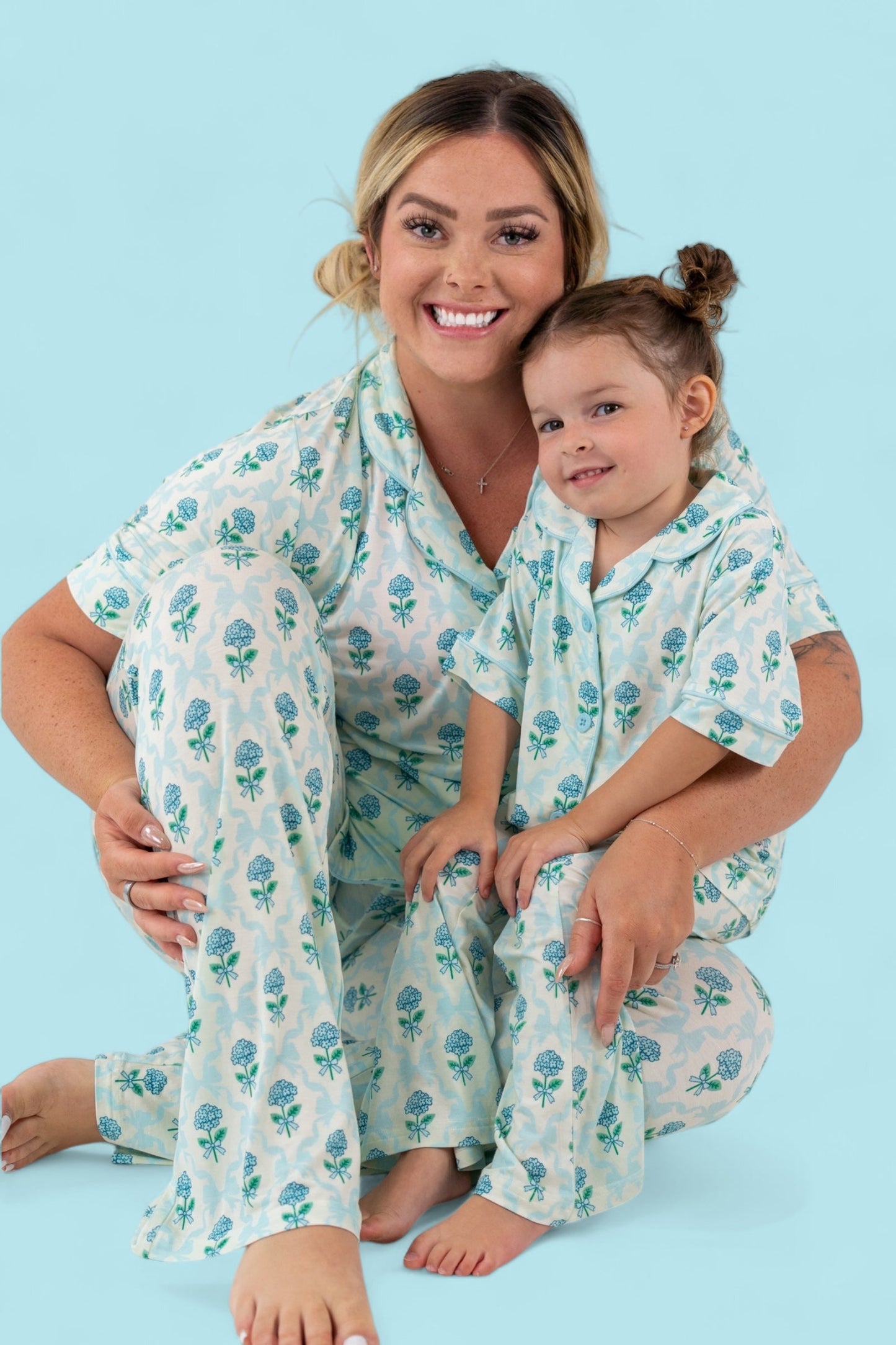 BLUE RIBBON BLOOMS WOMEN’S RELAXED FLARE DREAM SET