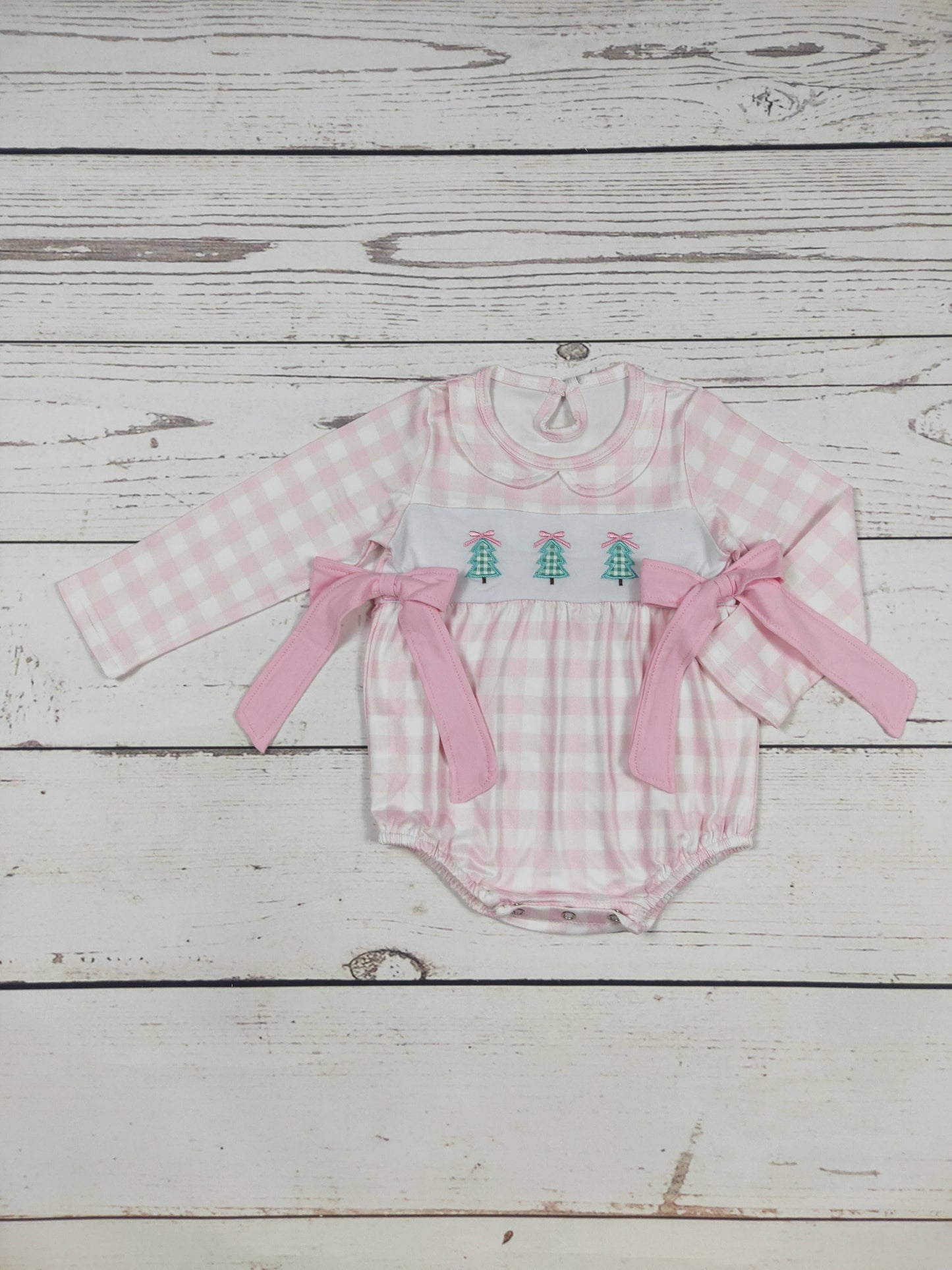 Checkered Christmas Tree Appliqué Bubble