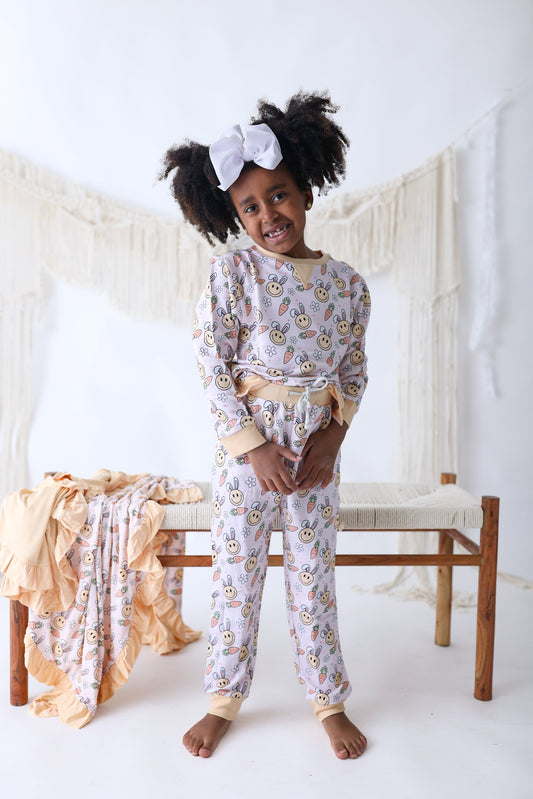 HOP TO IT DREAM PULLOVER